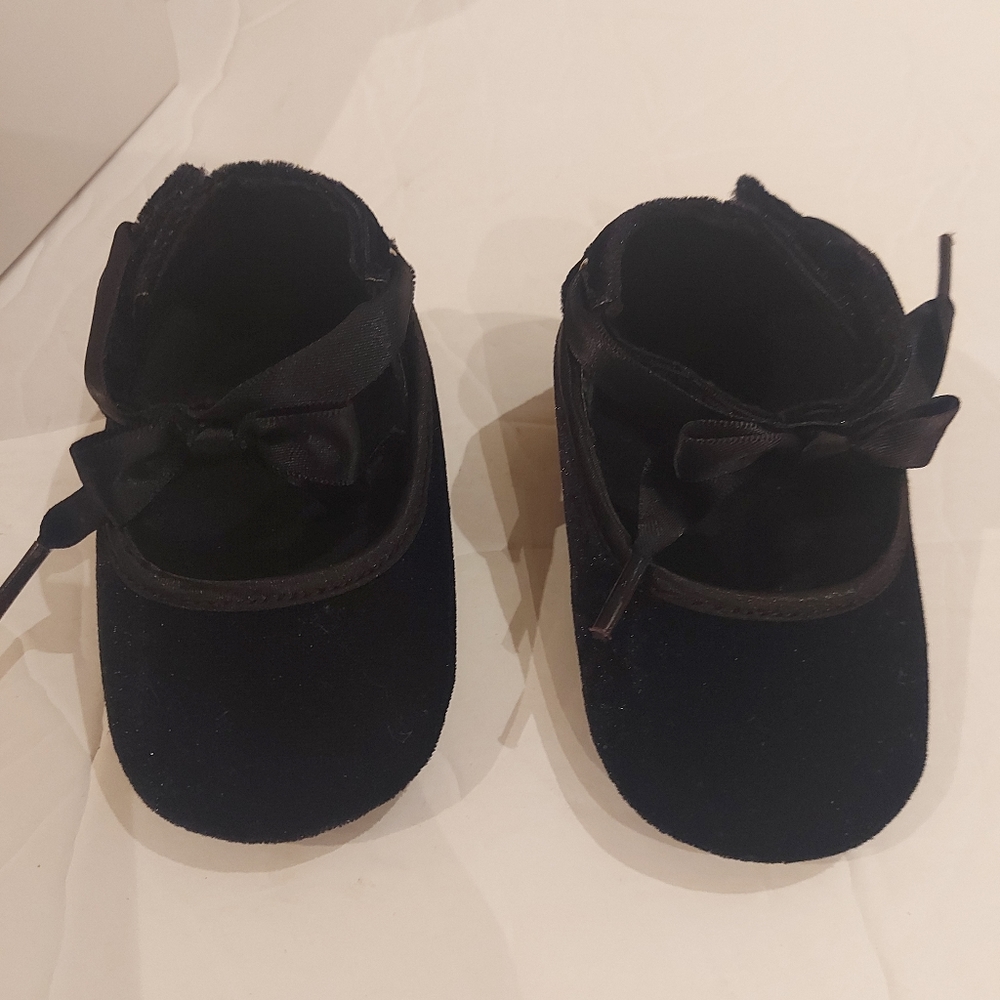💥Baby girl Aldo shoes size 2 (#606)